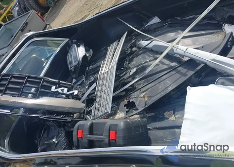 1981 Chevrolet El Camino z USA, uszkodzony, nr VIN 1GCCW80H0BR447393